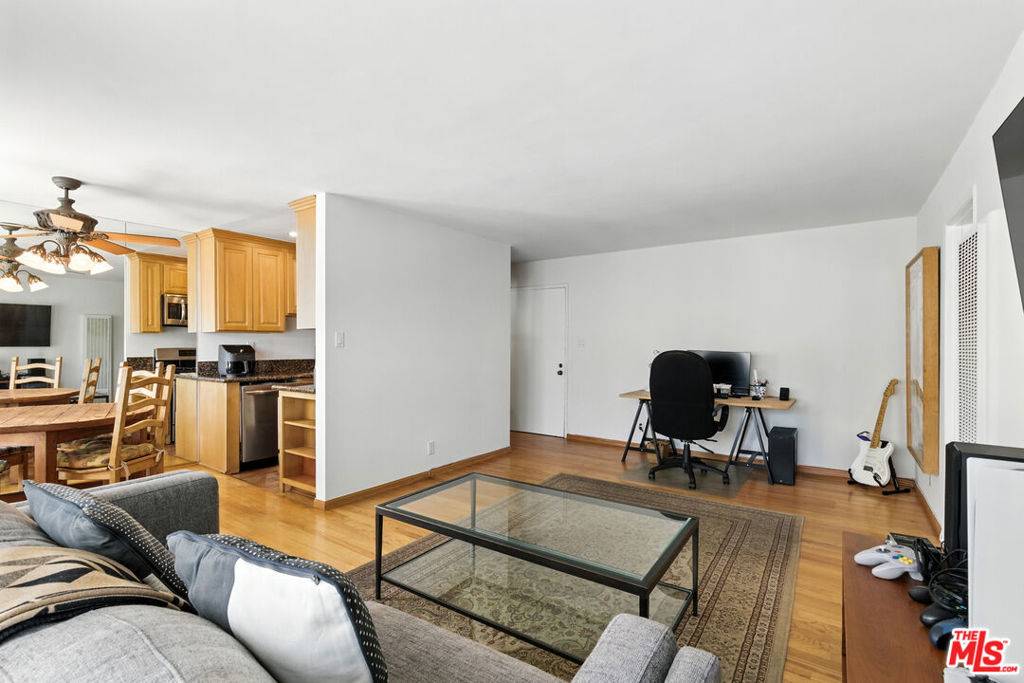 Los Angeles, CA 90025,11959 Nebraska AVE #208