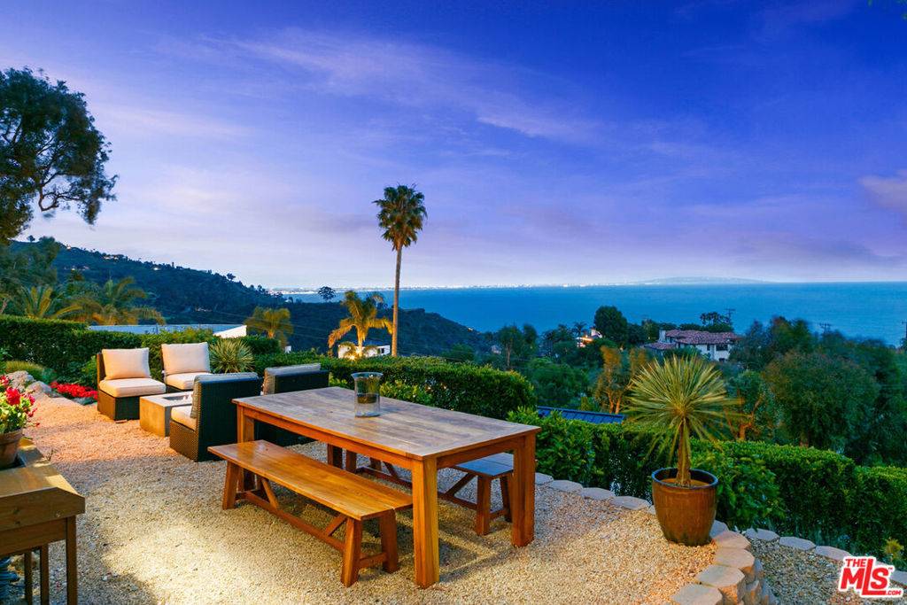 Malibu, CA 90265,3240 Sumac Ridge RD
