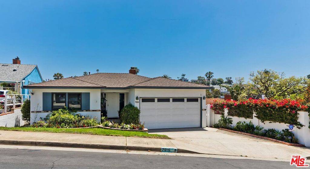 Playa Del Rey, CA 90293,7016 Earldom AVE