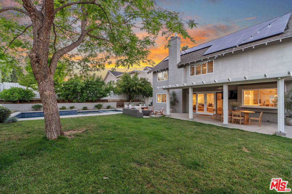 Calabasas, CA 91301,27062 Helmond DR