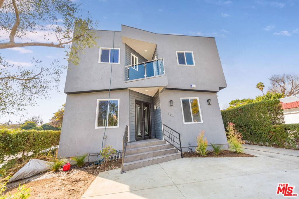 Los Angeles, CA 90025,2143 Kerwood AVE