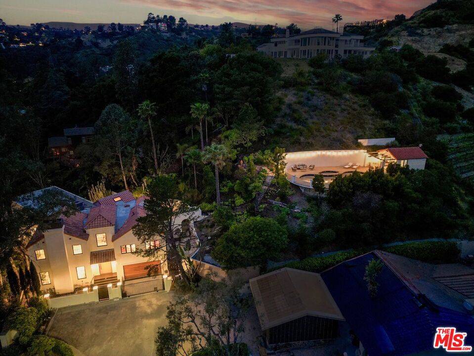 Los Angeles, CA 90046,8171 Tianna RD