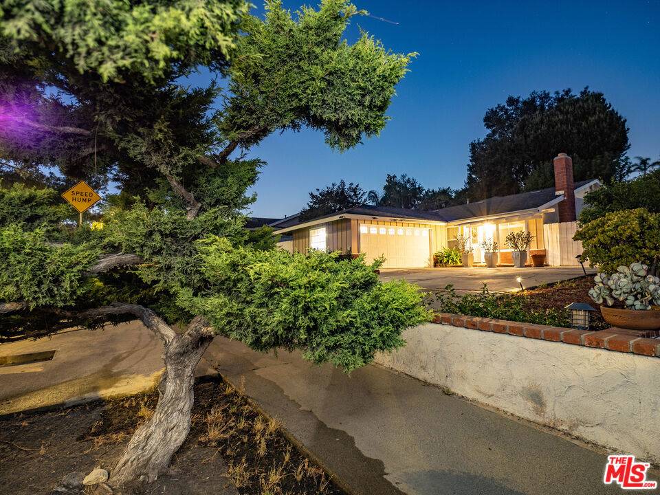 Chino Hills, CA 91709,15335 Rolling Ridge DR
