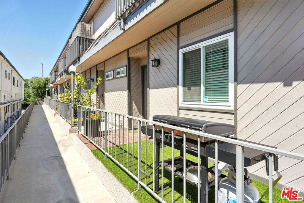 Studio City, CA 91604,13012 Valleyheart DR #6