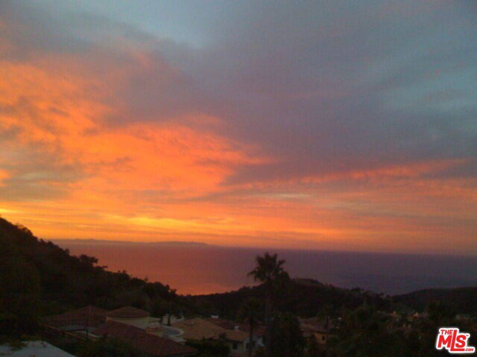 Pacific Palisades, CA 90272,16652 Via Pacifica