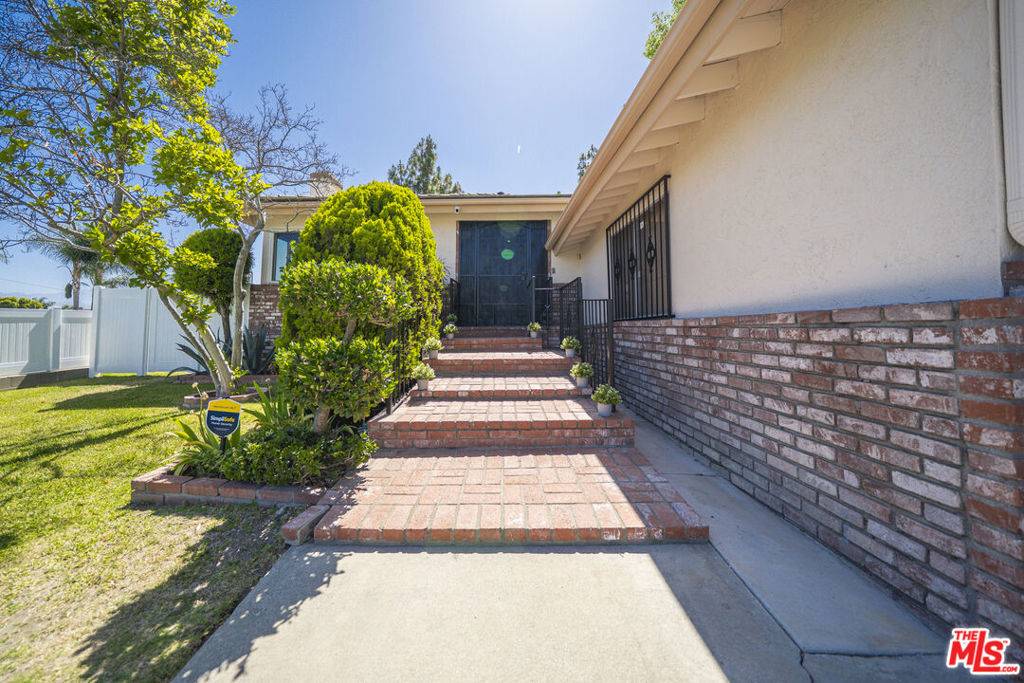 West Covina, CA 91791,802 S Hollenbeck ST
