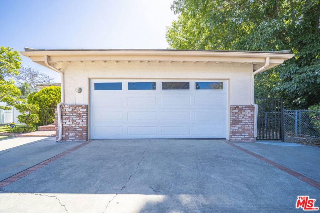 West Covina, CA 91791,802 S Hollenbeck ST