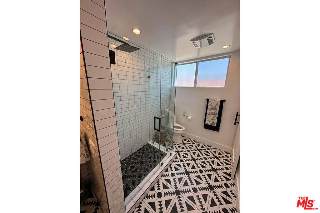 Malibu, CA 90265,28374 Rey De Copas LN