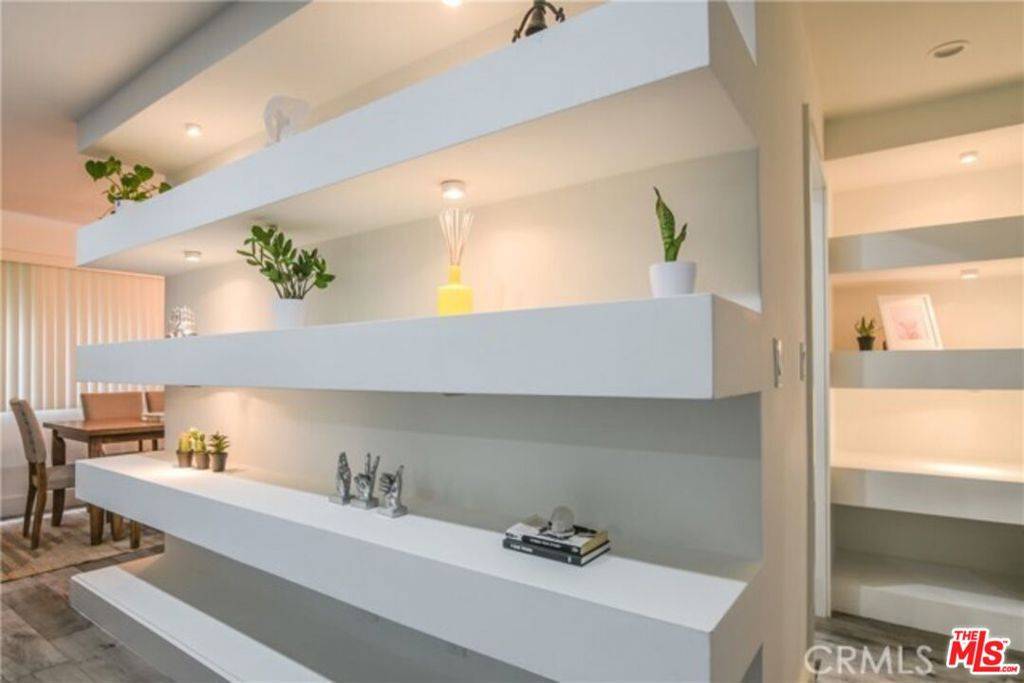 Santa Monica, CA 90403,811 6th ST #304