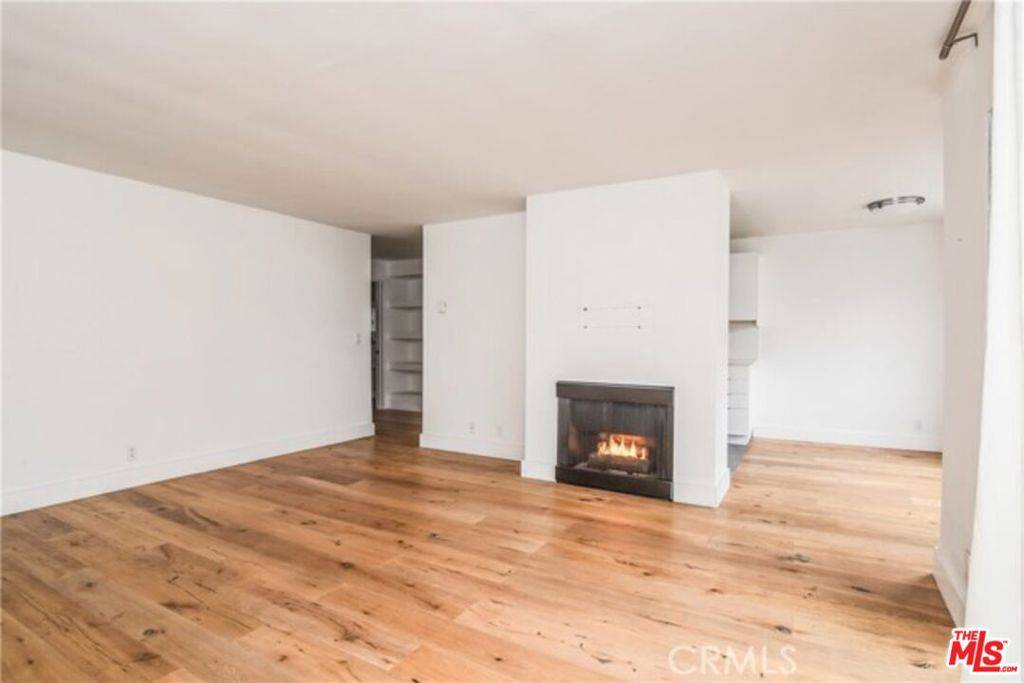 Santa Monica, CA 90403,811 6th ST #304