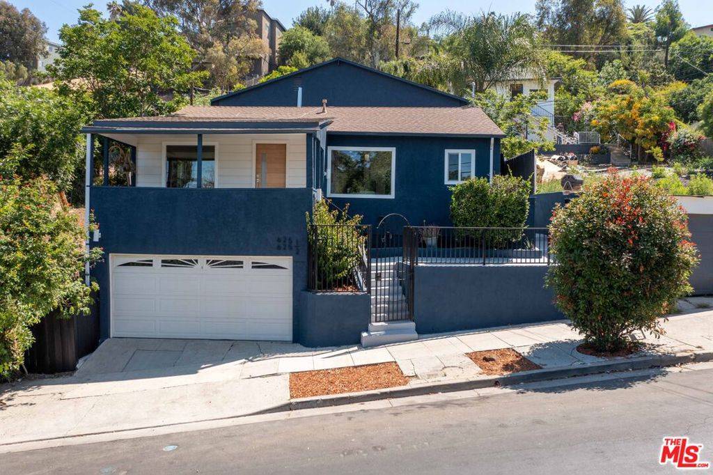 Los Angeles, CA 90065,625 Isabel ST