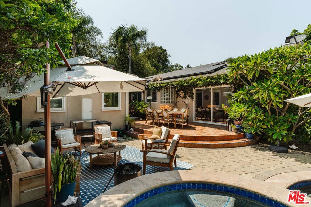Toluca Lake, CA 91602,4426 Auckland AVE