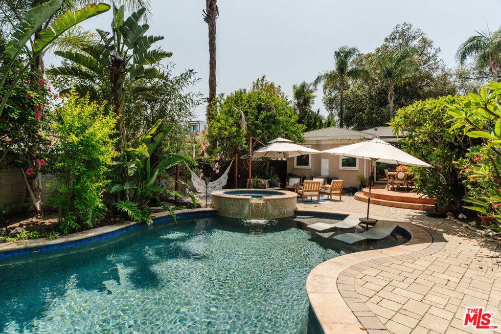 Toluca Lake, CA 91602,4426 Auckland AVE