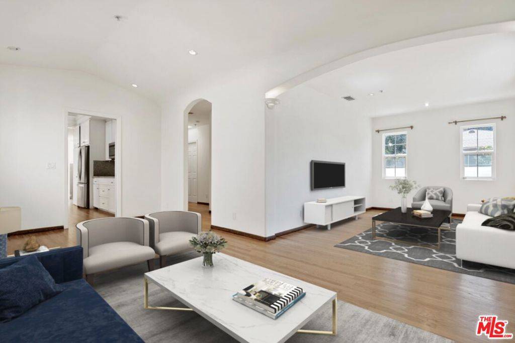 Glendale, CA 91208,1710 Santa Paula PL