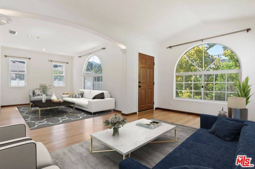 Glendale, CA 91208,1710 Santa Paula PL