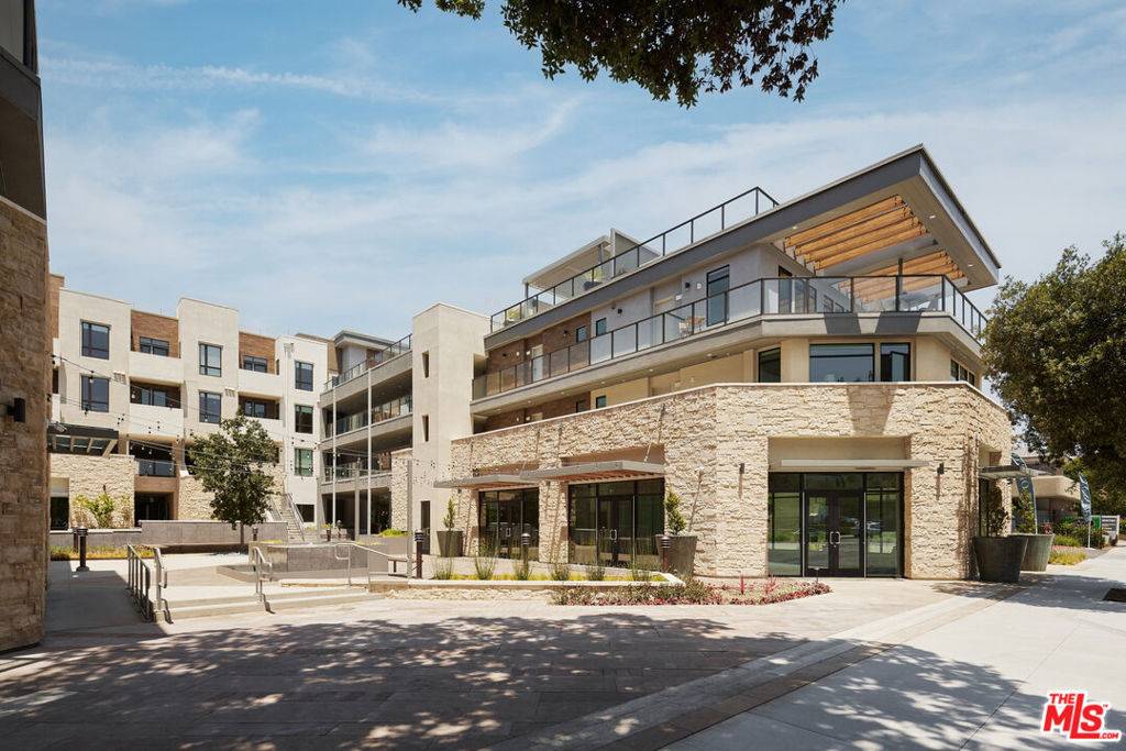 Thousand Oaks, CA 91360,299 E Thousand Oaks BLVD #251