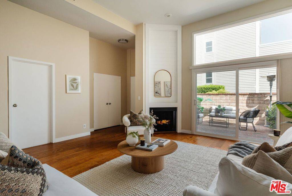Marina Del Rey, CA 90292,13066 Maxella AVE #3