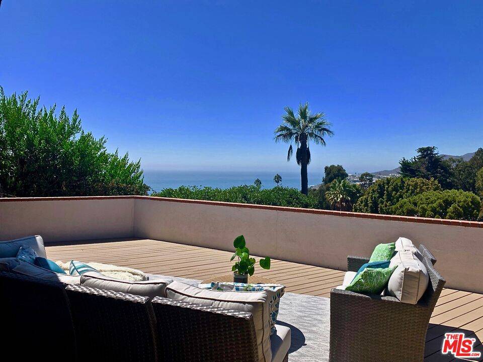 Pacific Palisades, CA 90272,251 Monte Grigio DR