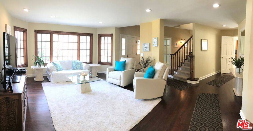 Agoura Hills, CA 91301,30550 Mulholland HWY