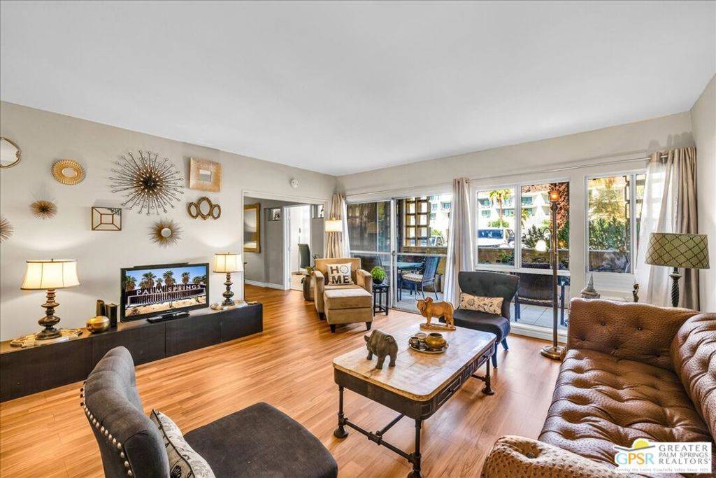 Palm Springs, CA 92262,277 E Alejo RD #102