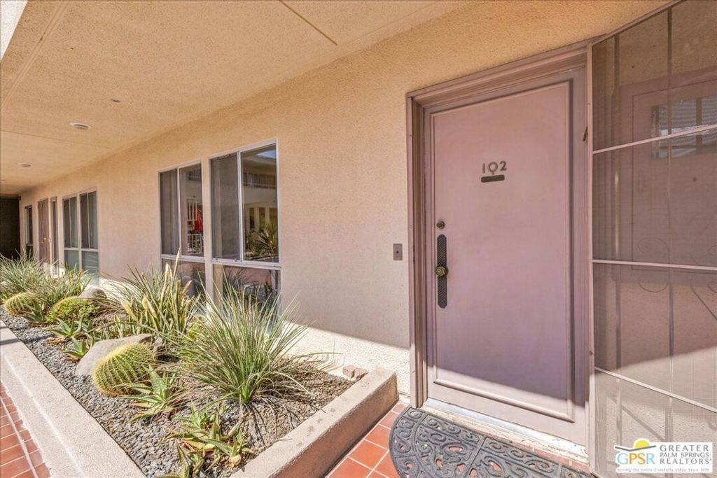 Palm Springs, CA 92262,277 E Alejo RD #102