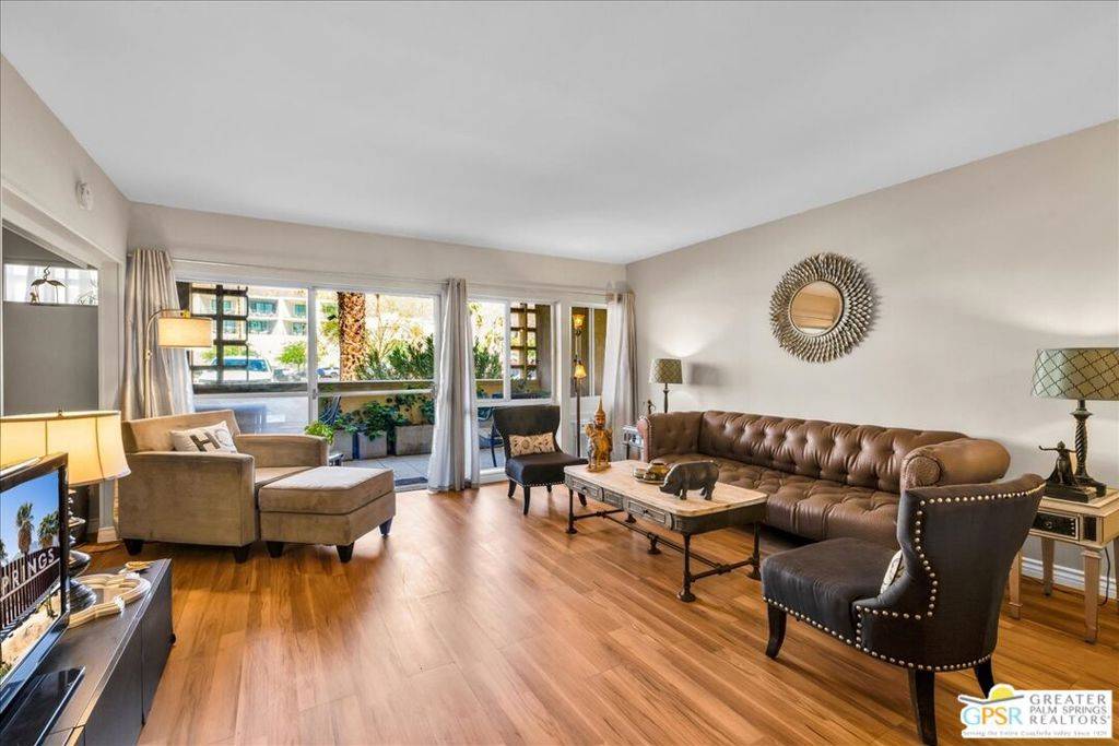 Palm Springs, CA 92262,277 E Alejo RD #102