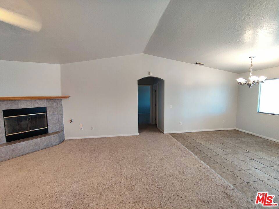 Victorville, CA 92394,14744 Hopland ST