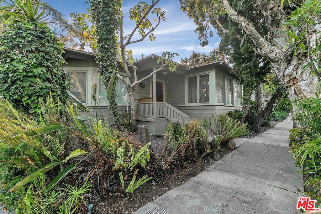 Santa Monica, CA 90405,2636 5th ST