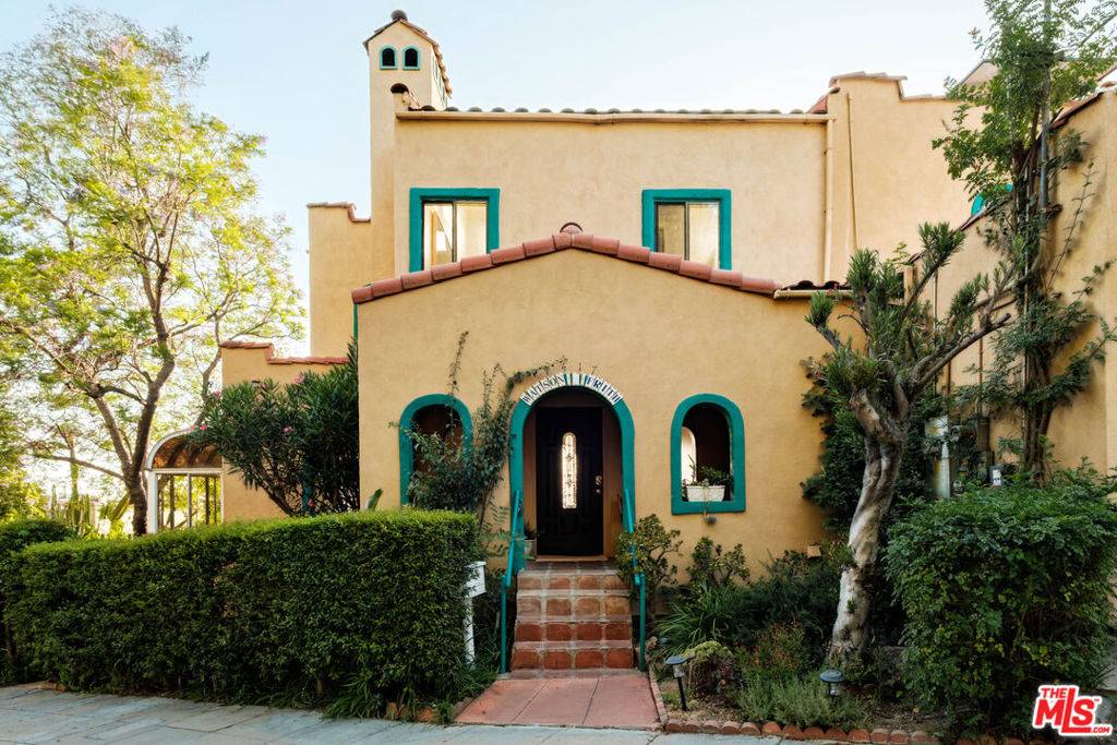 Los Angeles, CA 90042,1417 Nolden ST