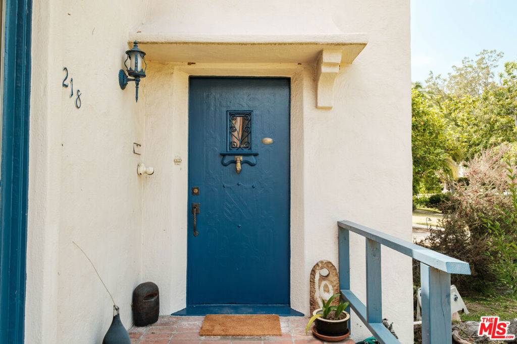 Santa Monica, CA 90402,218 16th ST