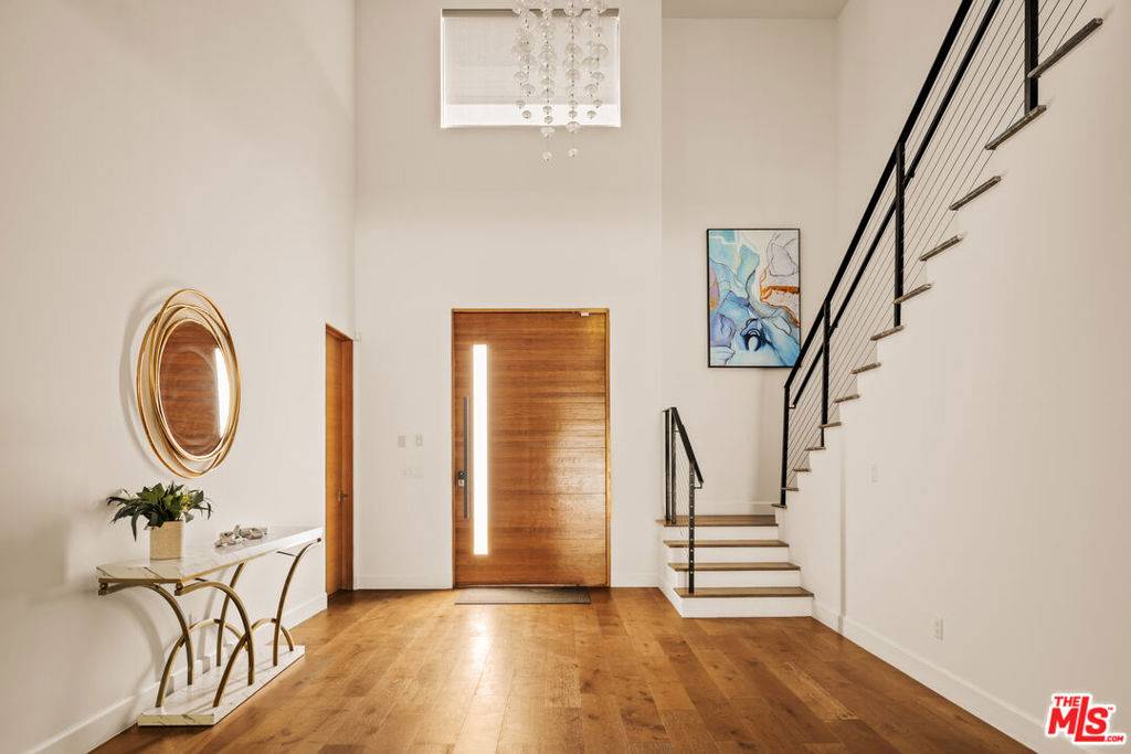 Encino, CA 91436,5062 Woodley AVE