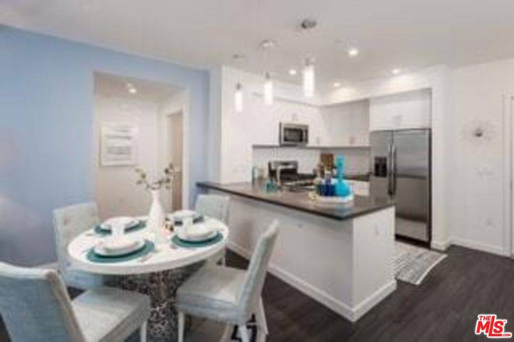 West Hollywood, CA 90046,7141 Santa Monica BLVD #331