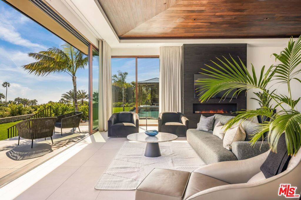 Malibu, CA 90265,11809 Ellice ST