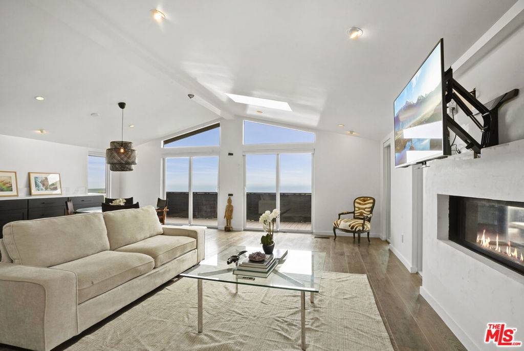 Malibu, CA 90265,29500 Heathercliff #159