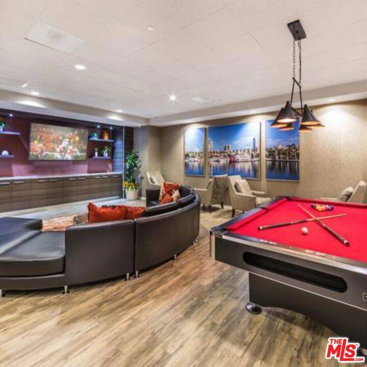 Long Beach, CA 90802,245 PINE AVE #220