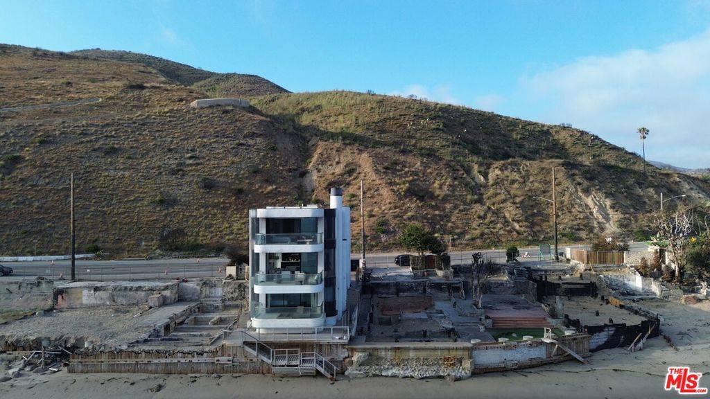 Malibu, CA 90265,18860 Pacific Coast HWY
