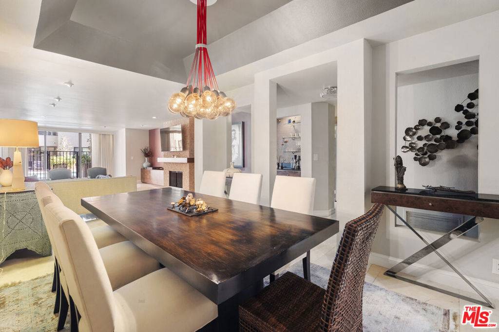 West Hollywood, CA 90069,8455 Fountain AVE #419