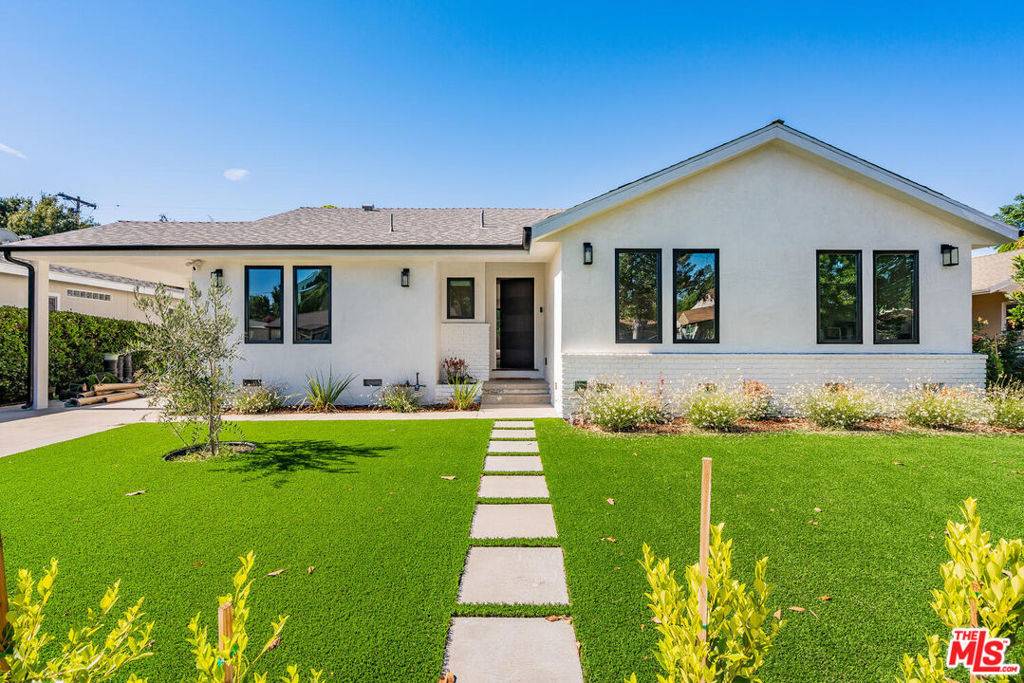 Reseda, CA 91335,19602 Hamlin ST