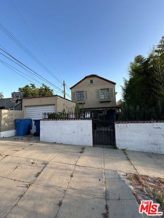 Los Angeles, CA 90019,4316 W 10th ST