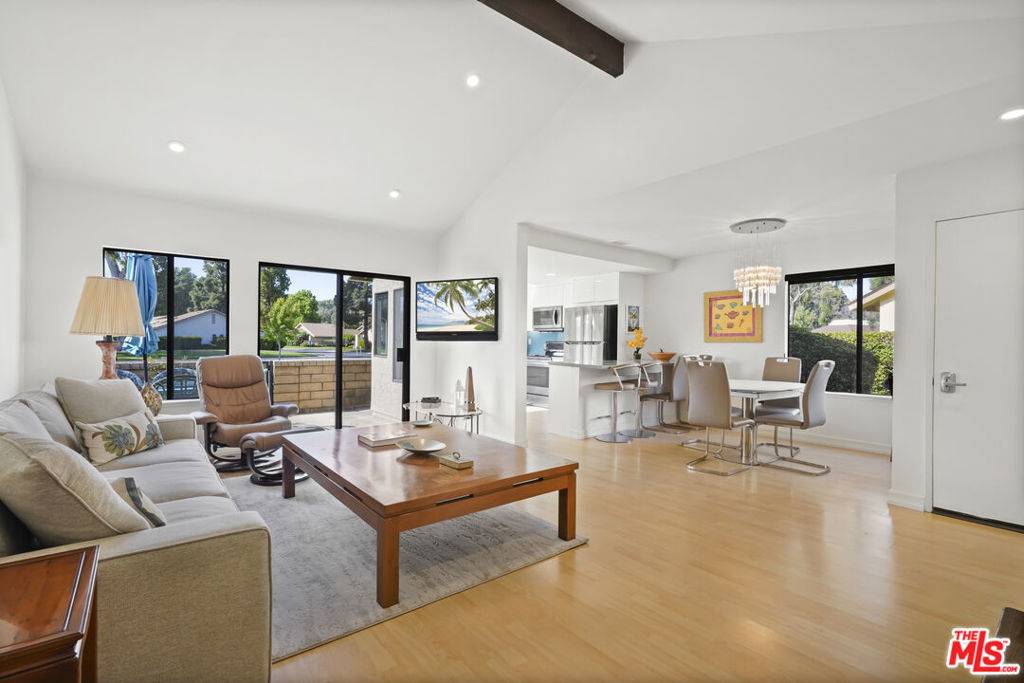 Camarillo, CA 93012,8139 Village 8