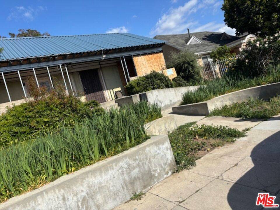 Los Angeles, CA 90029,770 N Alexandria AVE