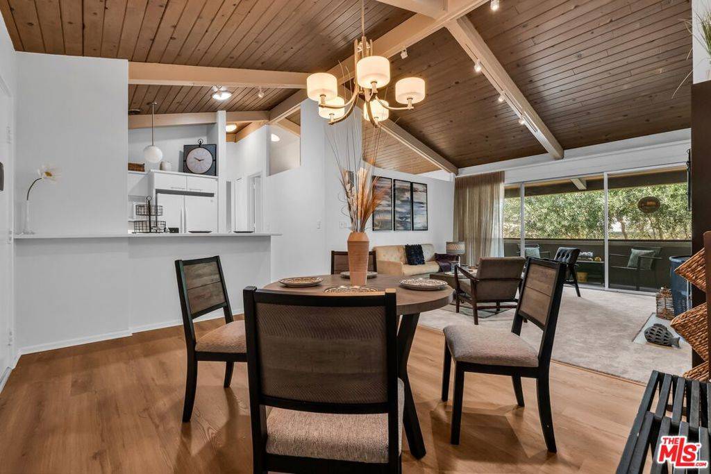 Culver City, CA 90230,6305 Green Valley CIR #309