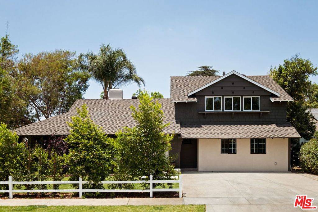 Van Nuys, CA 91405,7401 Costello AVE