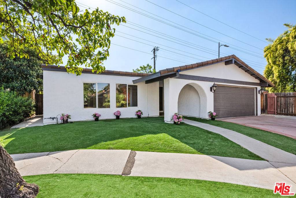 Tarzana, CA 91335,6355 Geyser AVE