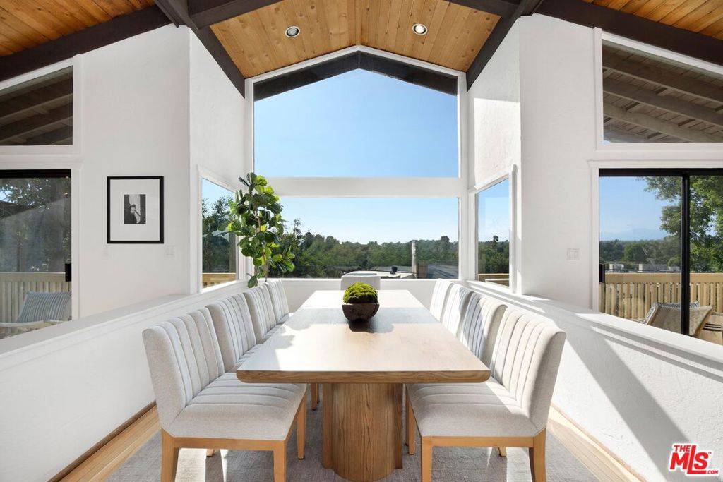 Studio City, CA 91604,11211 Sunshine TER