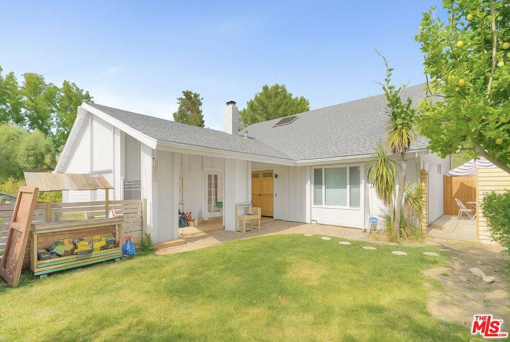 Agoura Hills, CA 91301,3952 Patrick Henry PL