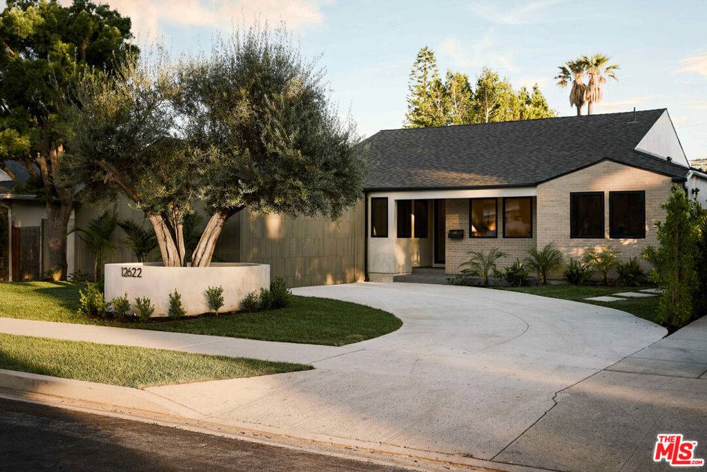 Studio City, CA 91604,12622 Sarah ST