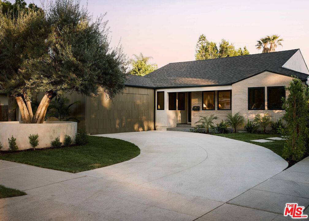 Studio City, CA 91604,12622 Sarah ST
