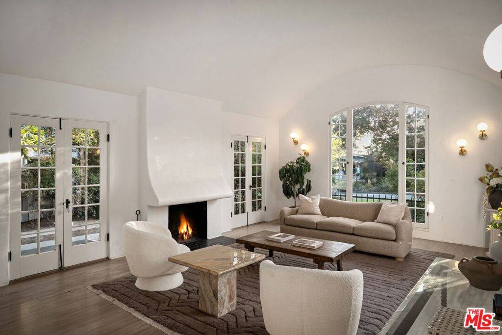 Pasadena, CA 91104,950 N Holliston AVE