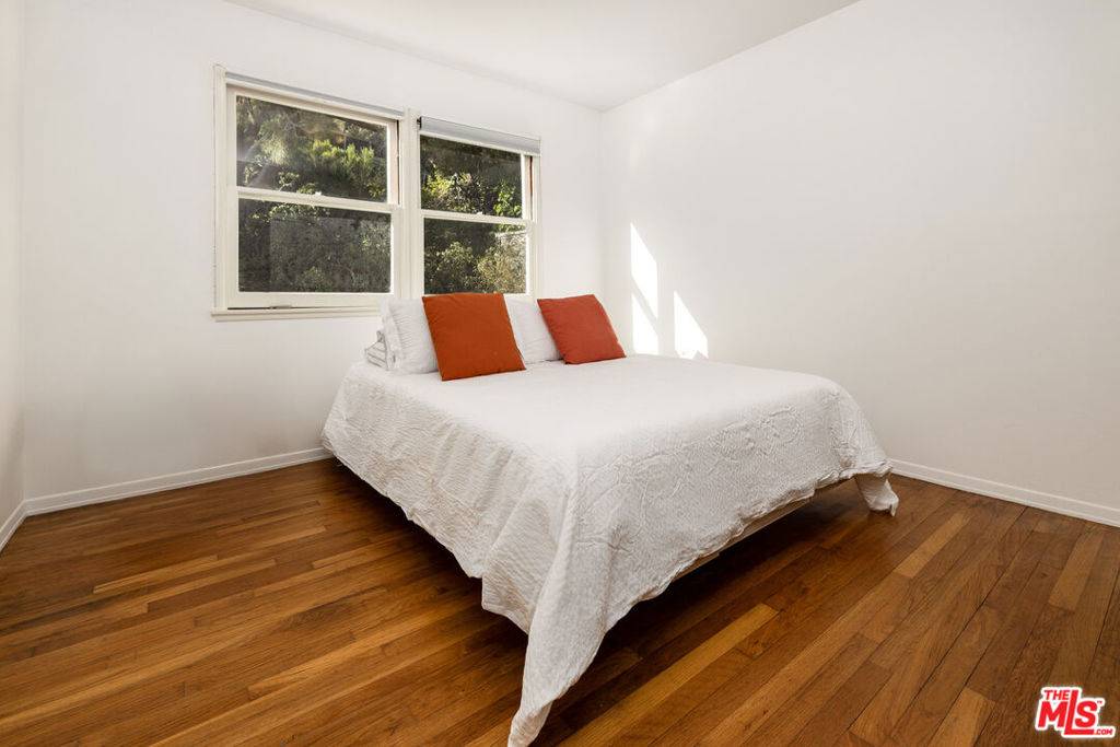 Santa Barbara, CA 93109,1274 San Miguel AVE